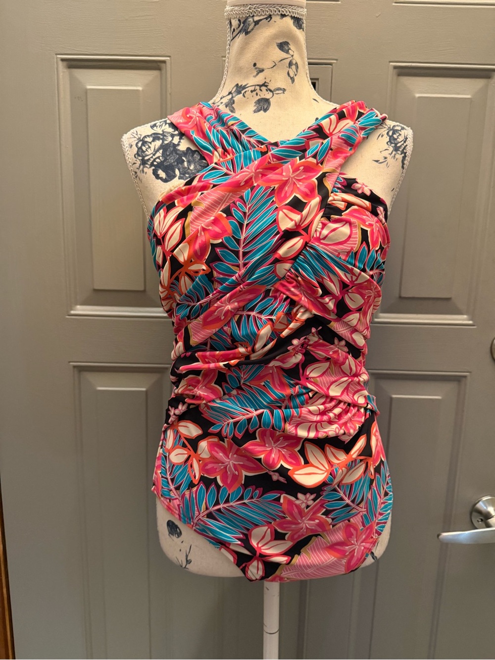 Swimsuits For All- pink & blue tropical cross top swimsuit (med)-see size note